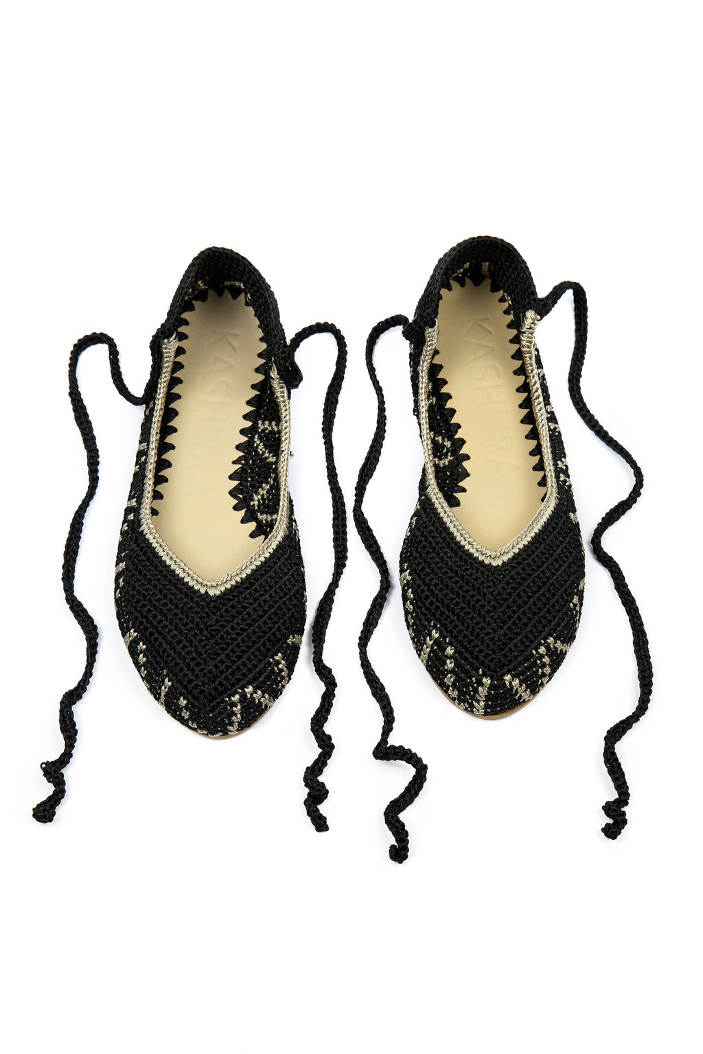 BALLERINE Kashura 
 NOIR
